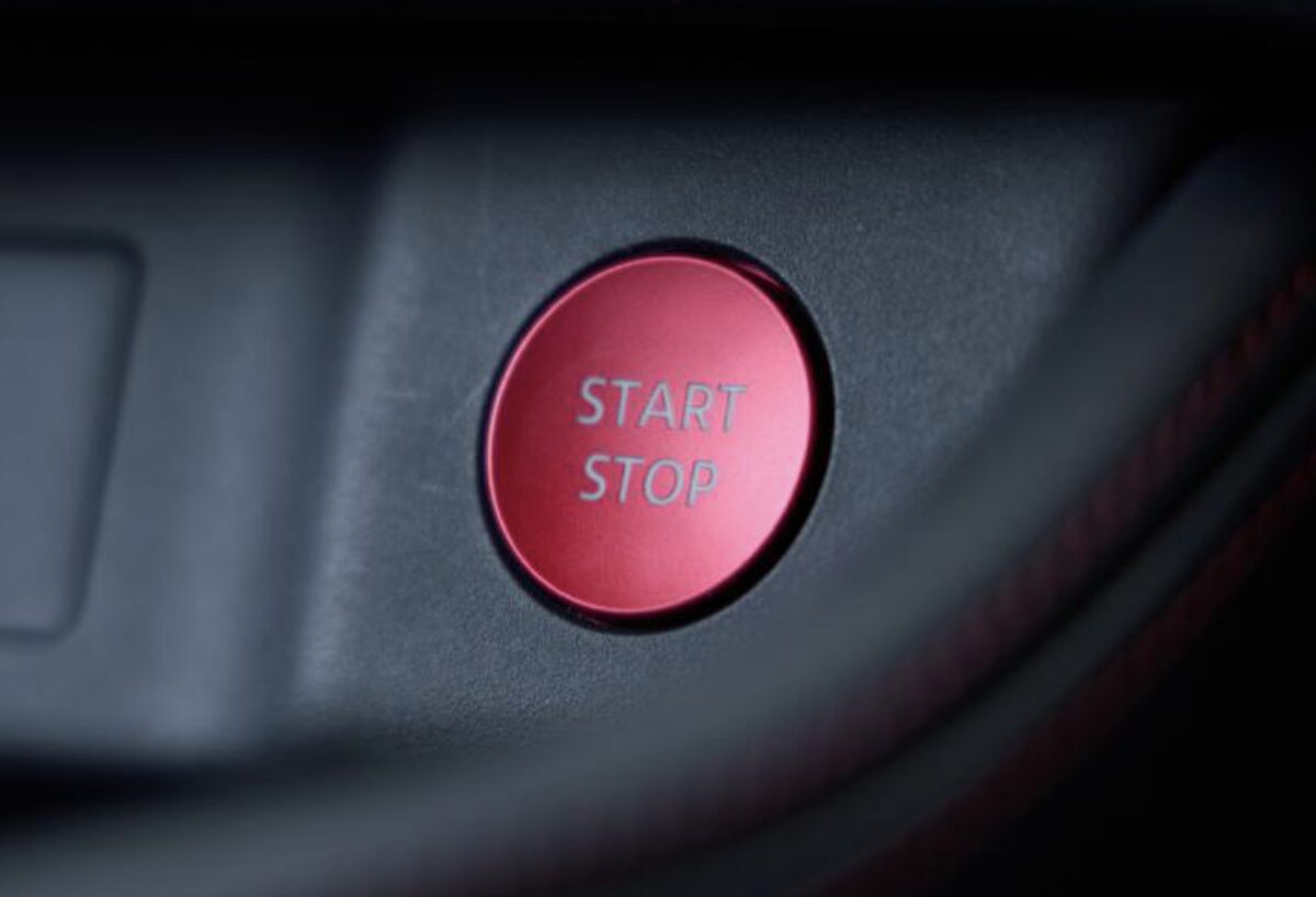 国内自動車メーカー　トヨタ　ホンダ　スズキの順に　日産はトップスリーから陥落