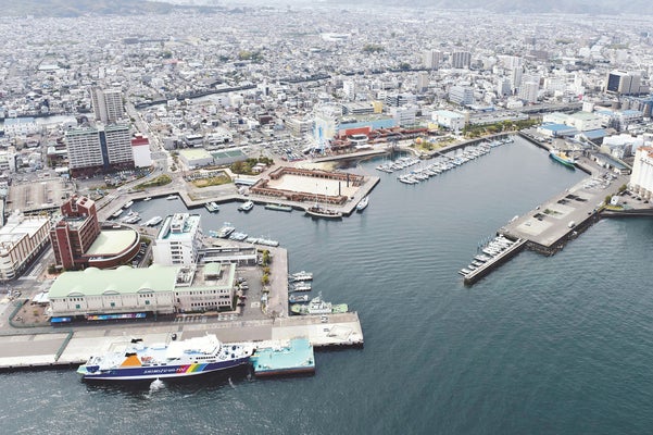 【密輸】貨物船の底にコカイン５億円分隠し密輸入しようとした疑い、４人逮捕…回収のため潜水した男は溺死