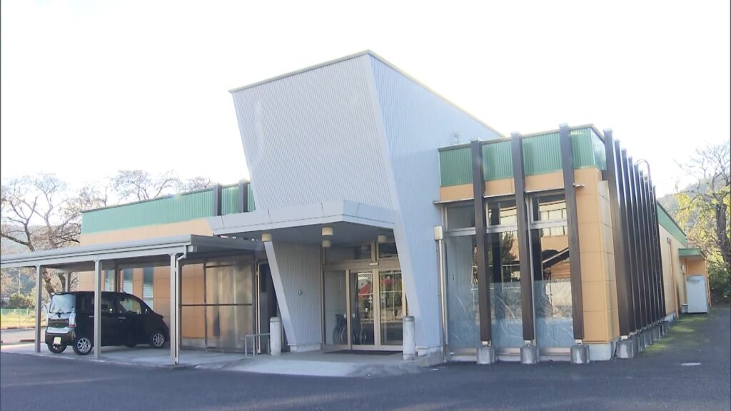 【茨城】銅線盗まれ葬儀行えず…斎場の電気設備がケーブル盗まれ使用不能に　常陸太田市の市営里美斎場