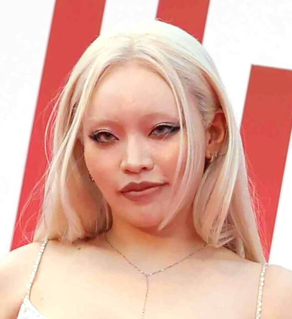 ちゃんみな「正式に夫婦となりました」と報告　昨年７月に結婚発表も「実は曖昧な形だったので…」韓国人ラッパーの夫と挙式