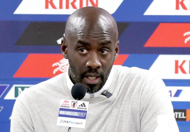 ガーナ指揮官が田中碧の行動に驚きと感謝「当たり前のことではない」試合中の交錯でガーナ選手が負傷交代→ベンチに謝罪に訪れる