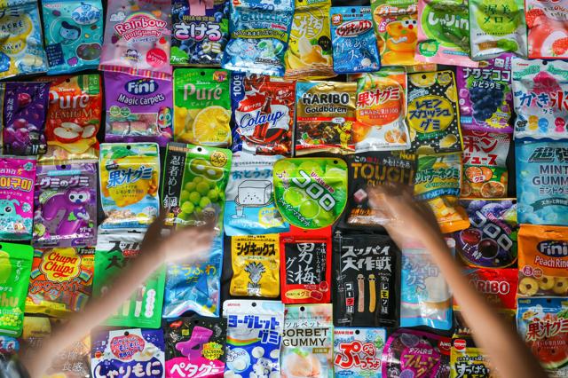 ドイツ生まれのグミ　アメやガム超え急成長　日本で「進化」した理由