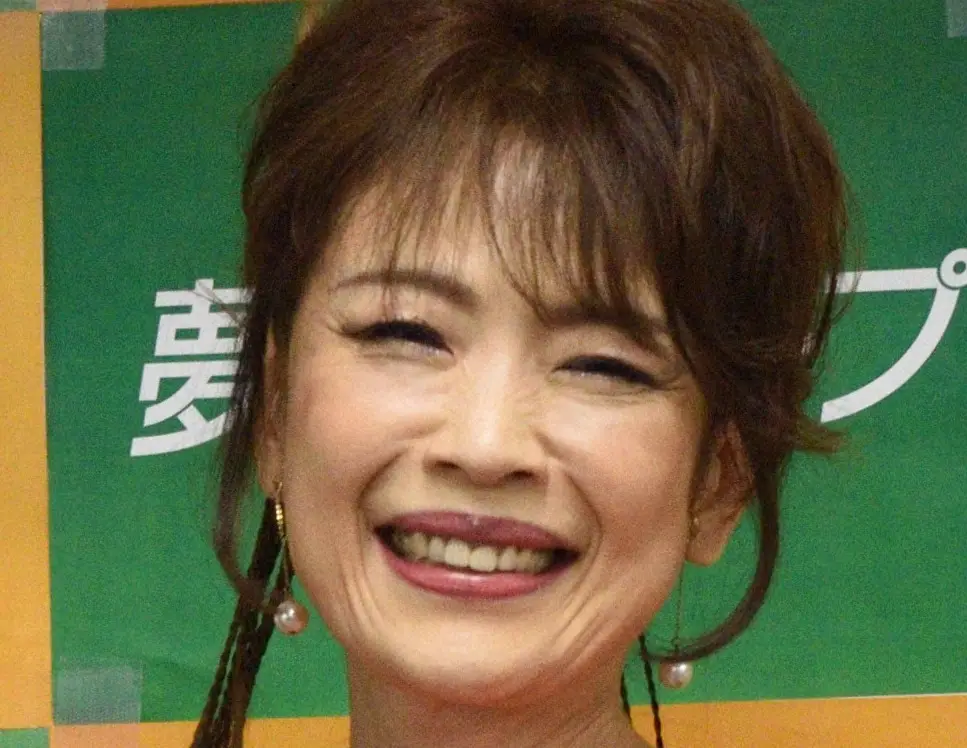 歌手・保科有里紅白初出場の歌手が「ほとんどわからない…」「勉強不足ですね。時代に取り残されてる」