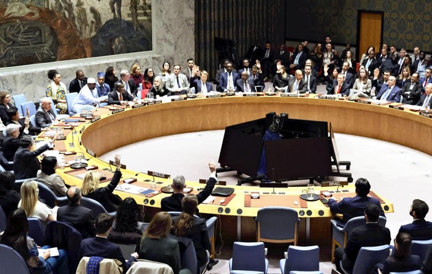 国連安保理、トランプ氏のガザ和平計画を支持する決議案採択…ロシア・中国拒否権行使せず棄権