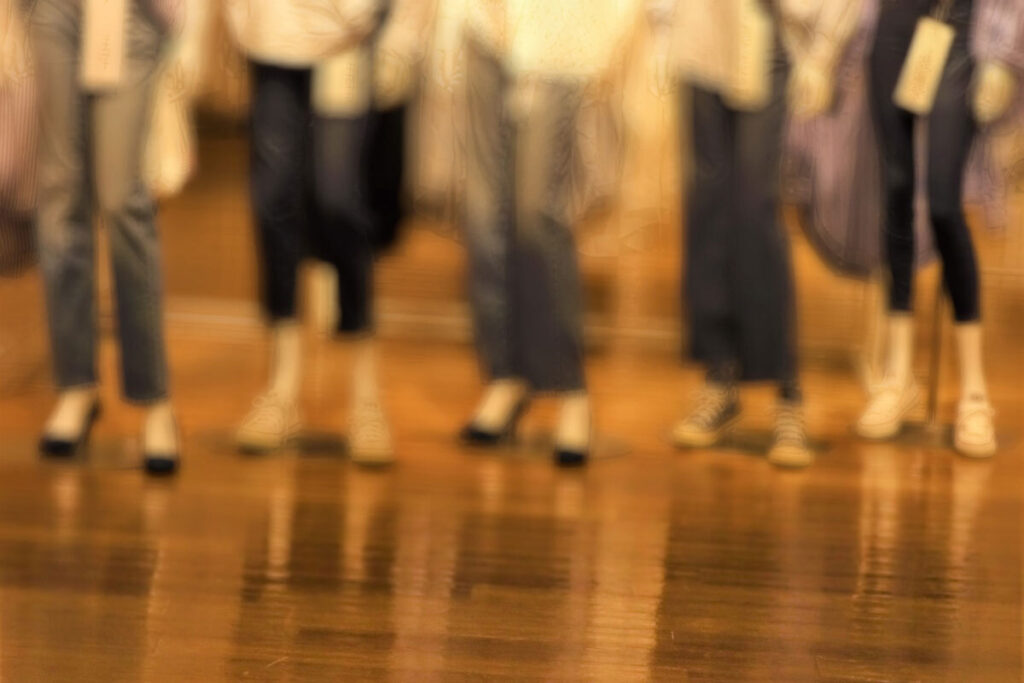 【アパレル】「日本のマネキンはガリガリすぎ」に共感多数！？極細マネキンに「アメリカを見習え」「中間をくれ」…「時代遅れ」美の基準