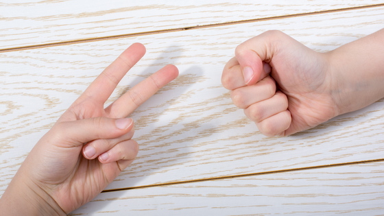 脳科学実験からわかった「じゃんけんに勝つためのコツ」とは？