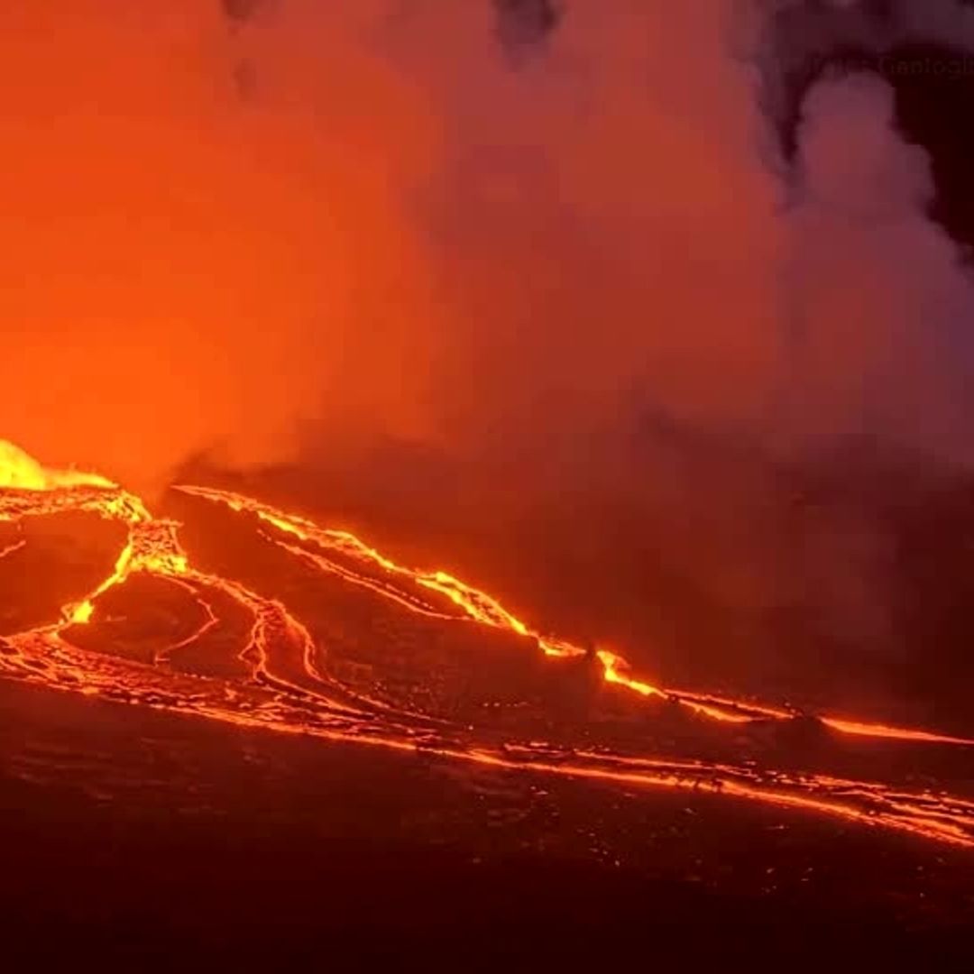 【米ハワイ・キラウエア火山で噴火活動続く】南側噴出口から断続的に溶岩流出