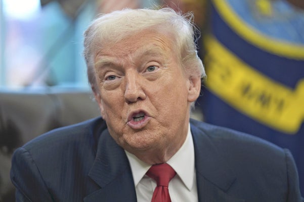 トランプ米大統領、台湾保証実施法案に署名した件「中国支持？パヨクの下らない妄想だ」