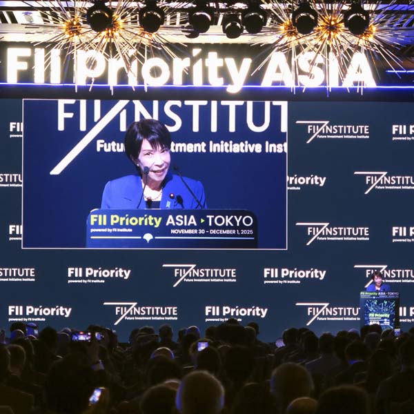 高市首相が漫画セリフ引用し《いいから黙って全部俺に投資しろ！》 金融会合での“進撃のサナエ”に海外ドン引き