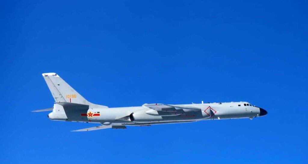 【国際】中国とロシアの爆撃機が東シナ海から四国沖の太平洋にかけ共同飛行