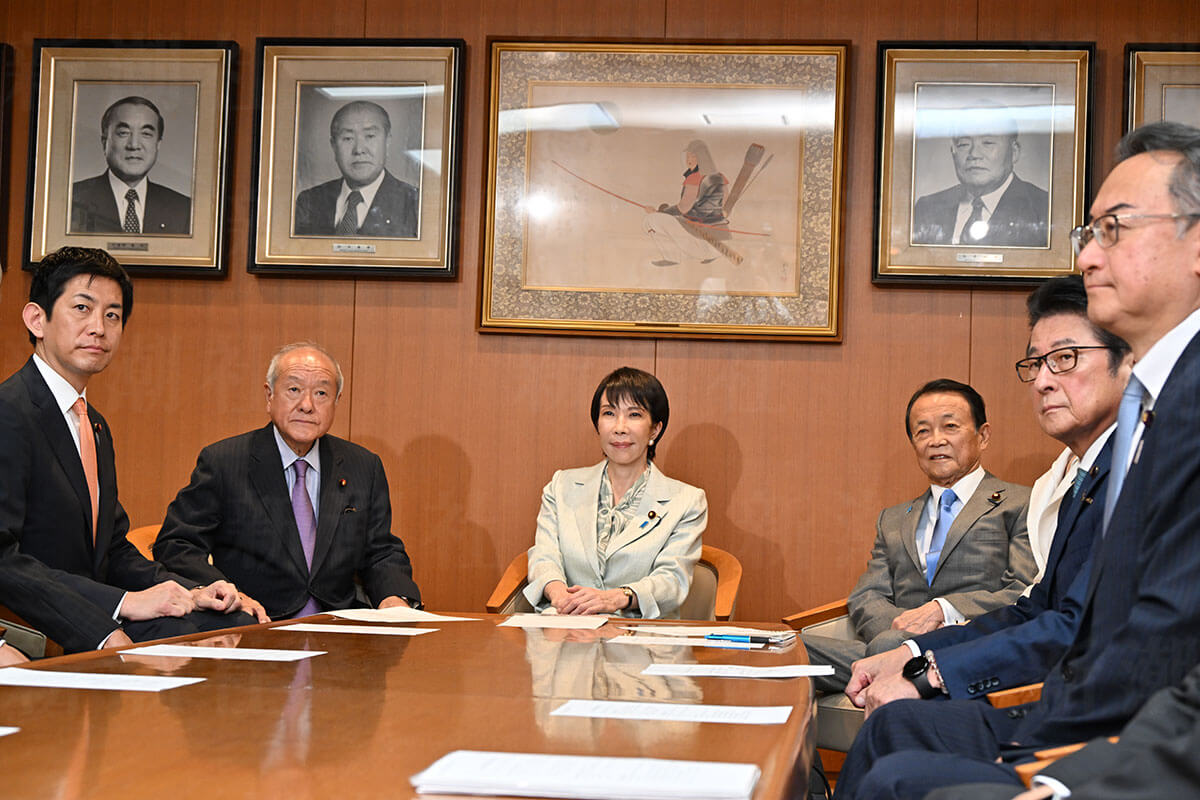 【デイリー新潮】 高市首相「今のうち靖国に駆け込み参拝」プランの行方