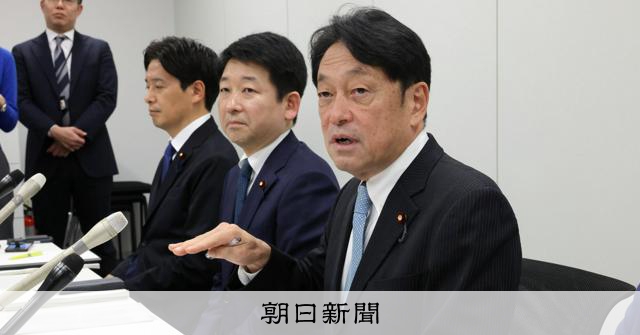 「ラスボス」を更迭、税調は変わったか　高市官邸に言いなりの現実も