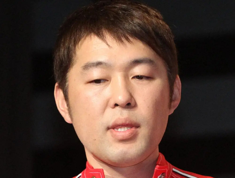 つぶやきシロー　「あの緑の…」電動スクーター乗る若者に苦言　「大都会を走ってる自分に酔ってるんでしょうね」「きったない」