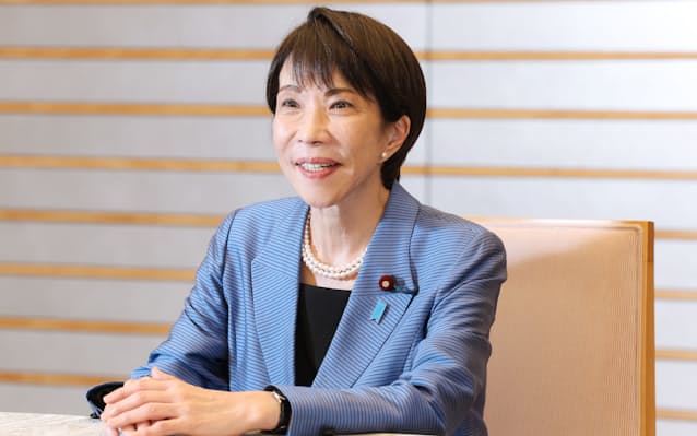 高市首相「無責任な減税しない」、国債発行抑える　単独インタビュー – 日経