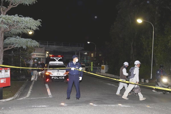 【静岡】横浜ゴム三島工場で「刃物で刺され液体まかれた」と通報、１５人けが…ガスマスクのようなもの着けていたた男を現行犯逮捕