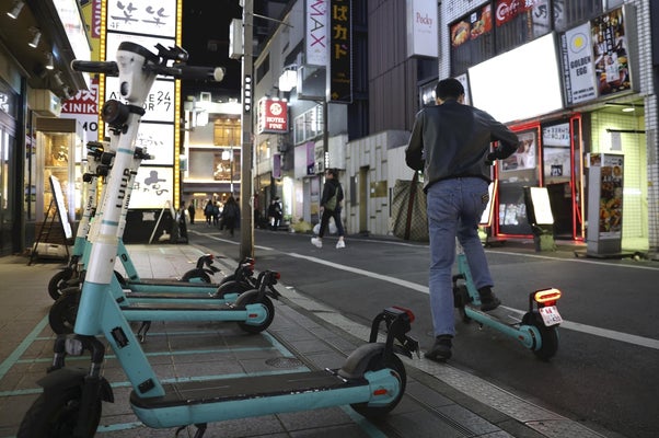 【Ｌｕｕｐ】電動スケーターの飲酒運転が深刻…警察が摘発情報の提供開始も効果不透明、「夜間帯の運用停止」含む対策求める