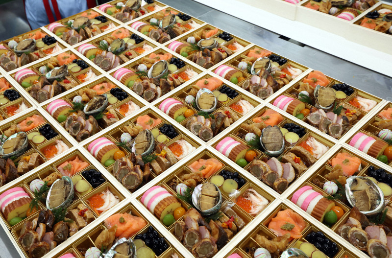 【縁起物】「やめたいのに…」おせち作りが苦しい女性たち　負担感の正体は？