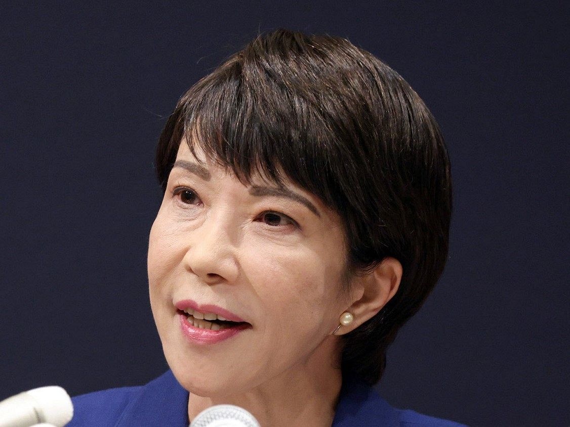 高市首相、サッカー日本代表に強烈エール 「来年は縦じまをサムライブルーに着替えて」「走って走って走って走って」