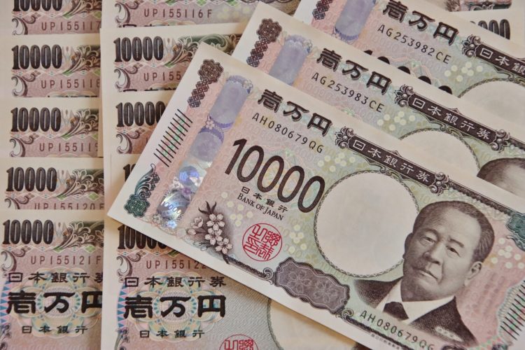 【日本に蔓延する“お金持ちへの妬み意識”】背景に人々の間に分断を生み出す「世間の同調圧力」、富裕層の加害者家族が社会的支援を受けづらい現実も