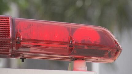 【沖縄】米海兵隊員の男性が電動キックボードで街路樹に衝突　意識不明で搬送　歩道を走行中