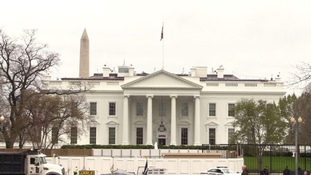 トランプ政権「米軍活用も選択肢だ」グリーンランド領有に向け表明