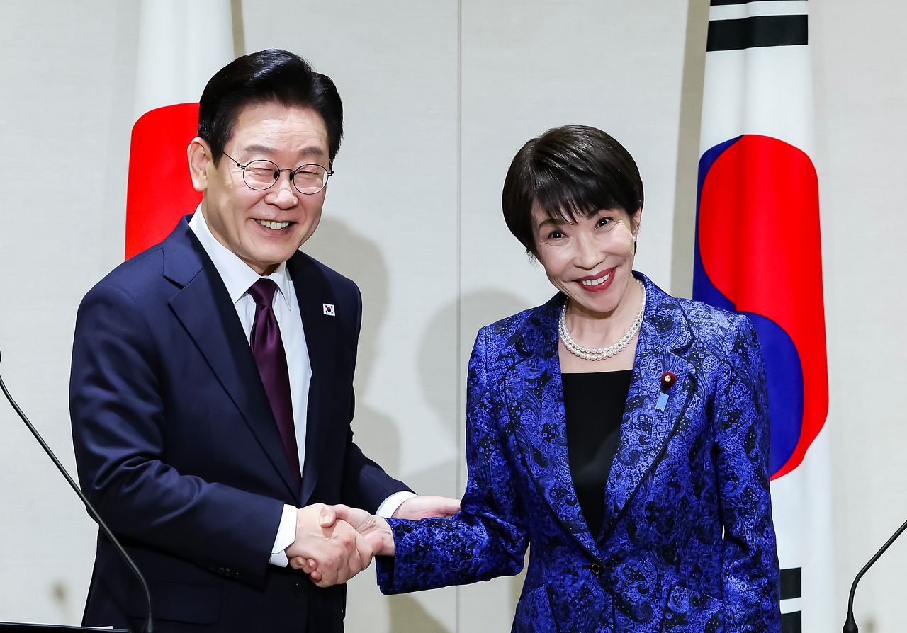 過去史問題、解決しやすいものから着手へ…韓日首脳会談