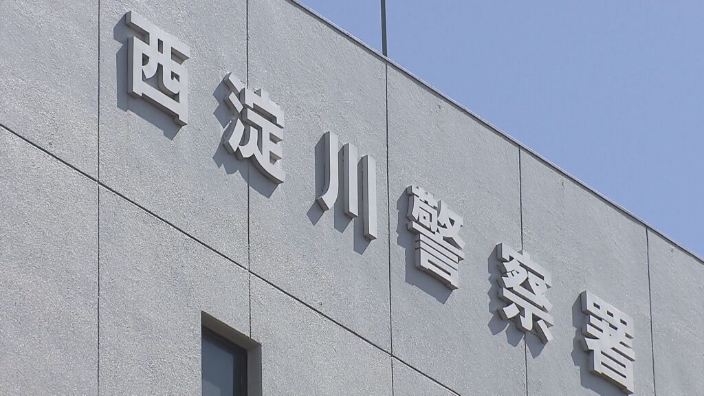 【大阪】ふた閉まった浴槽内に男性遺体　ふたの上には家財道具　事件の可能性あるとみて捜査