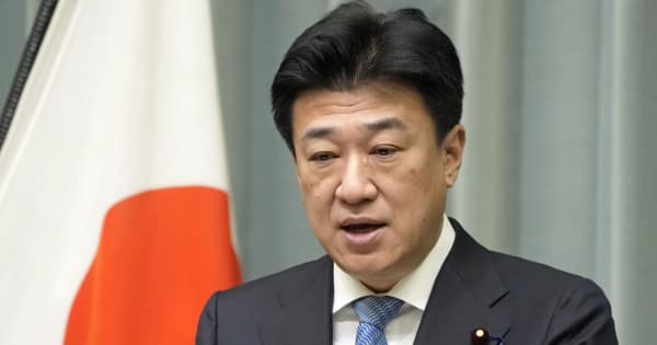 受験生は期日前投票利用を　官房長官、大学入試巡り