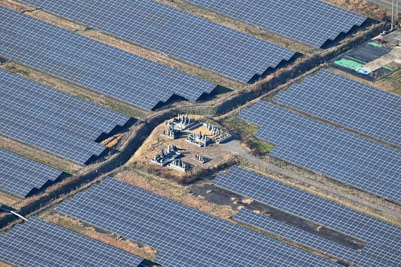 太陽光パネルのリサイクル計画　政府、メガソーラー事業者に義務化へ