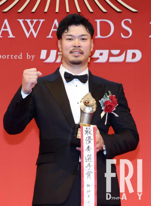 【野球】阪神・佐藤輝明が異例の「自費個人キャンプ」検討か…メジャー挑戦めぐり球団と対立で両者一歩も引かず　チーム唯一の契約未更改