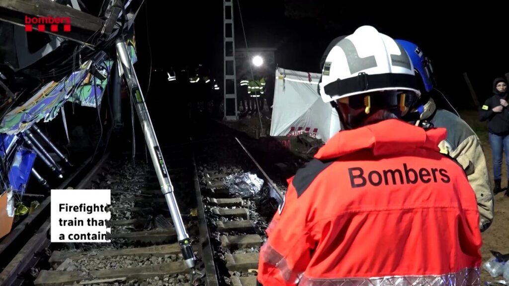 スペインで通勤列車が脱線　崩れた擁壁に列車が突っ込み運転士が死亡