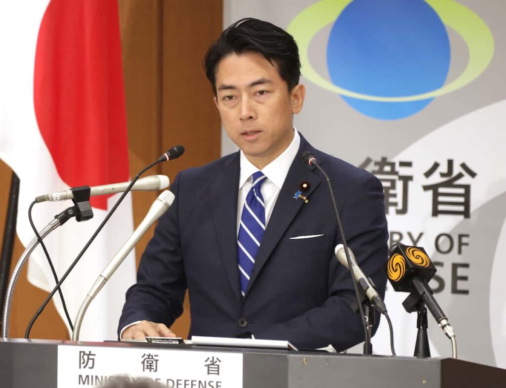 【政治】小泉防衛相、靖国神社は「不戦誓う場」　A級戦犯合祀、東京裁判…就任会見で6回問われる