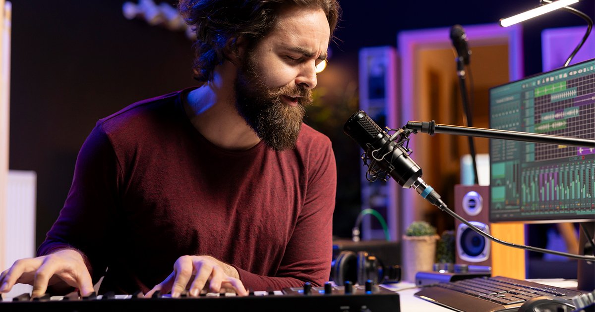 AIは歌詞や編曲まで生み出せるほど進化…「過去の仕事が盗まれている」作詞作曲家ヤマモトショウが危機感を露にするワケ