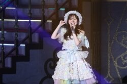 【芸能】指原莉乃　渡辺麻友とのユニット曲「アボガドじゃね～し…」披露！　AKB48結成20周年公演の最終日に登場