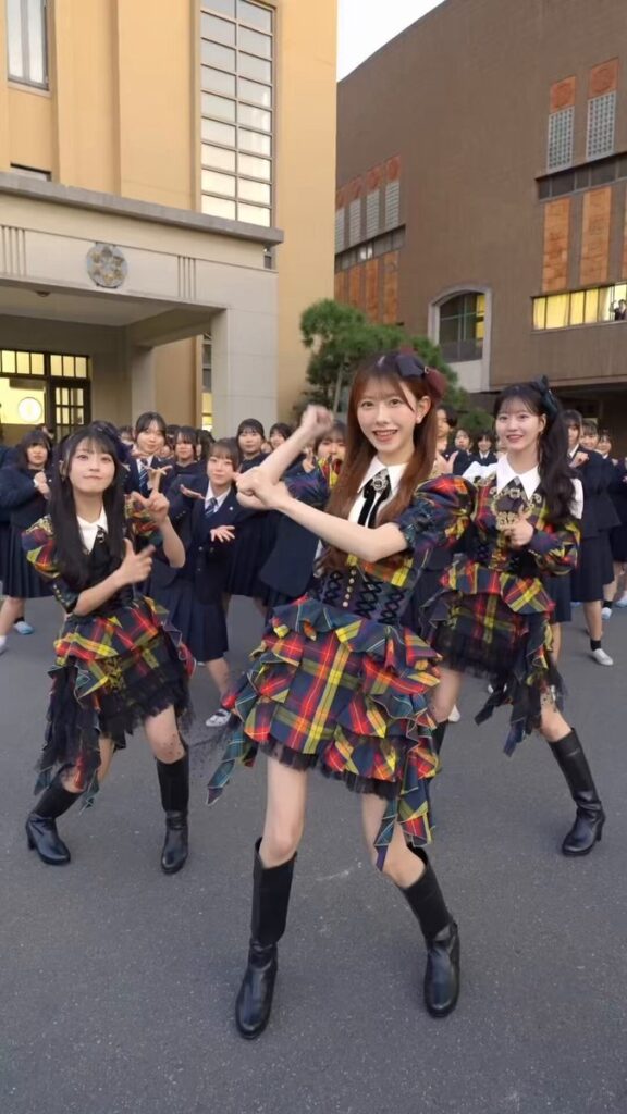 【アイドル】「宮脇咲良の再来」 話題のAKB48 新人・森川優　加入後早々ソロ曲披露「顔が強い」「芸能界に咲くべきとして生まれた逸材」