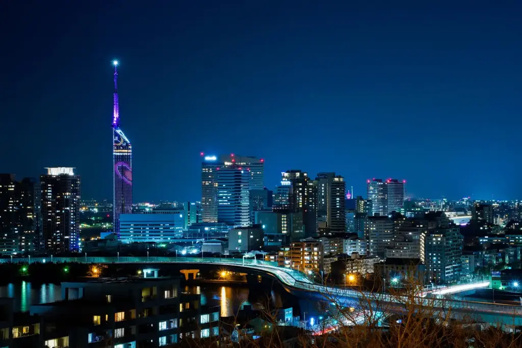 【悲報】福岡市民、咽び泣く「給料が低いのに家賃と物価が爆上がりした。コスパいいは過去の話」