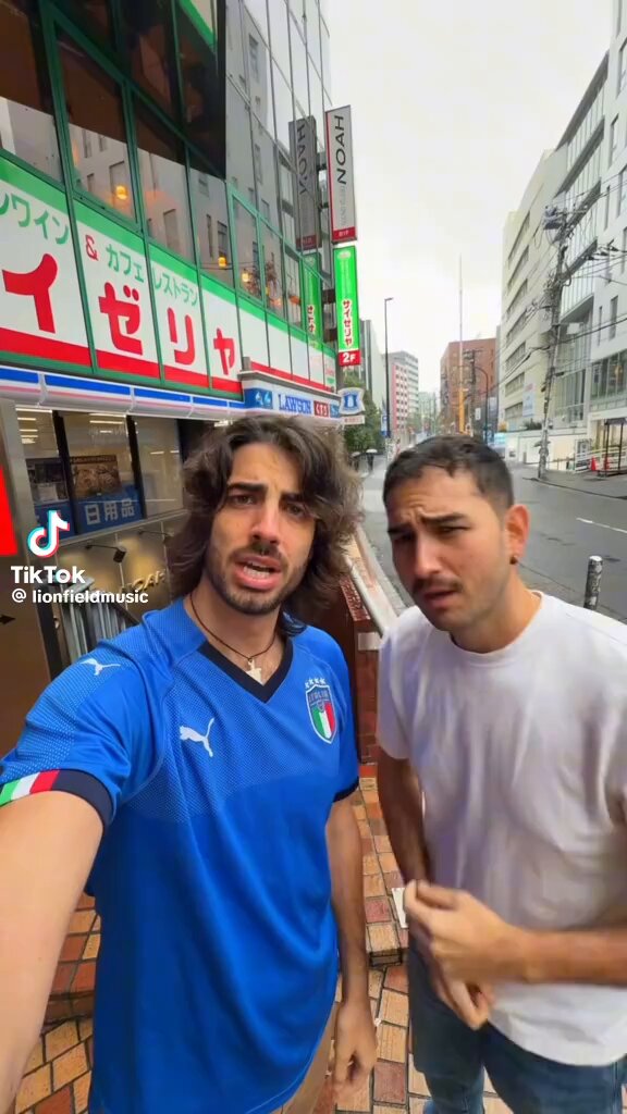 【悲報】イタリア人がサイゼリヤを褒めてくれなかったので普通の日本人ブチギレ炎上