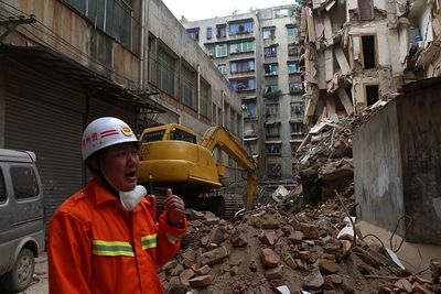 【中国のおから工事】匿名の業界関係者 「施工段階での体系的な手抜き工事がある」、ネットユーザー「中国の家は、住民の勇気で立っているようなものだ」