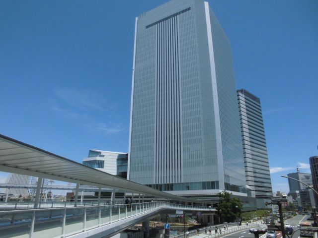 市役所「冬のボーナスが100万突破しました！市民の皆さん、税金美味しゅうございました」