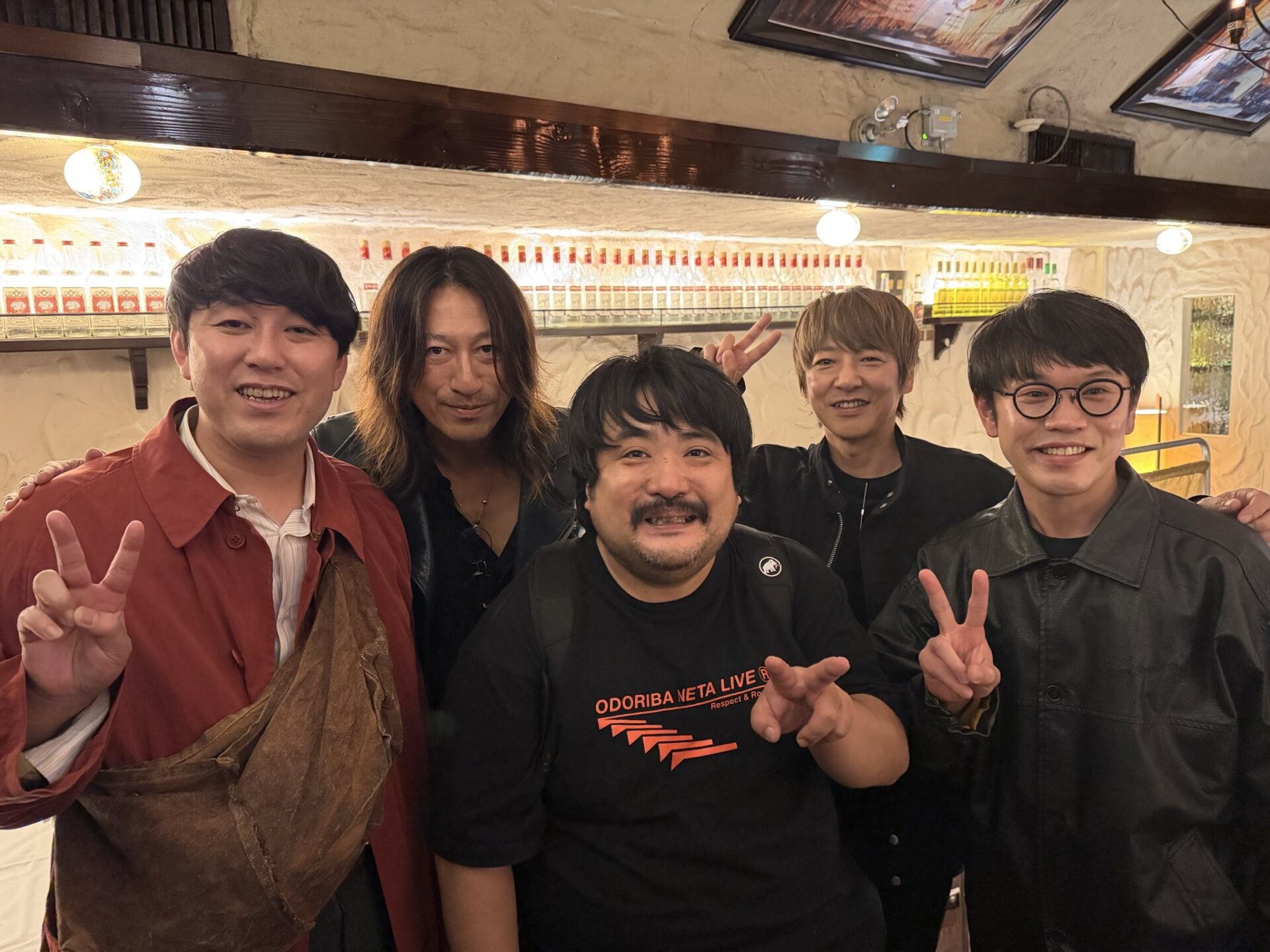 【芸能】GLAY・JIROにネット衝撃「53歳って嘘だよね?」 豪華メンバーで会食「凄いメンツ」