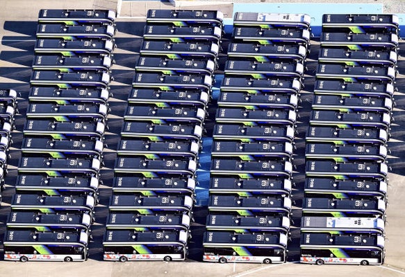 万博閉幕後に転用予定だったEVバス150台、安全性に疑義「塩漬け」に…路線運行めど立たず