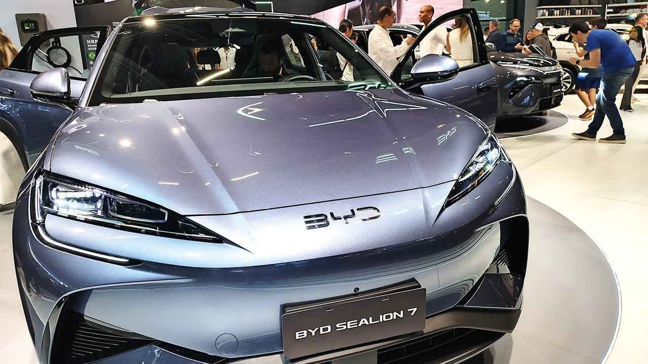 【日経】EVの新車開発期間を短縮せよ　中国メーカーが起こした文化革命