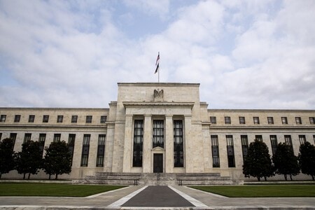 NY株、1カ月ぶり最高値 FRB資金供給に安心感