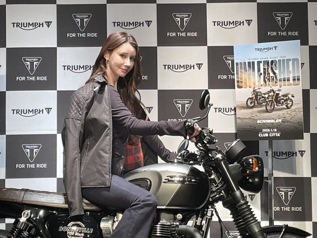 ダレノガレがトライアンフのアンバサダーに就任。こんな顔だっけ？