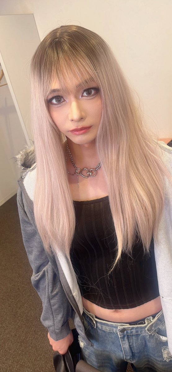 【芸能】「ちょ、これ本当に同一人物?」さや香・石井〝別人級〟ショットに「脳がバグる」「破壊力がエグすぎるて！」の声