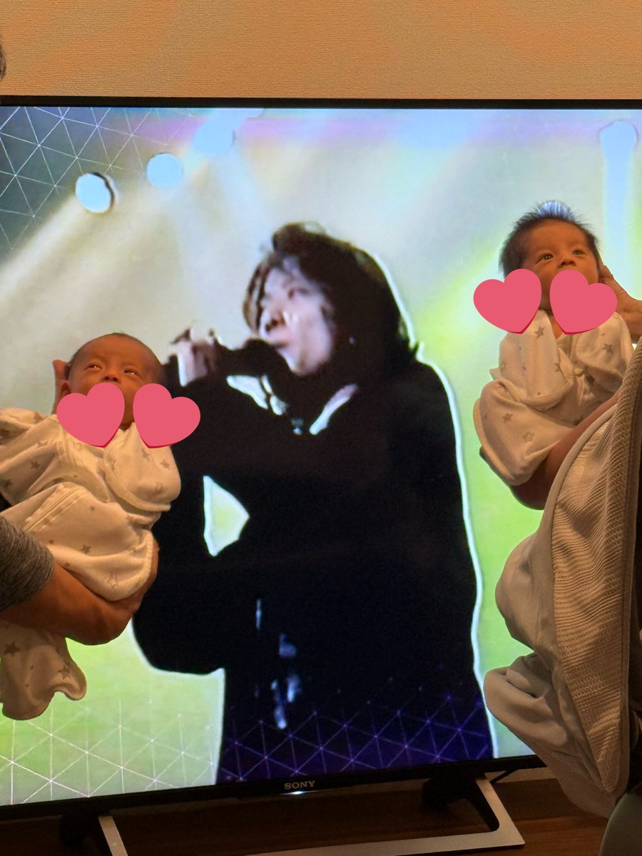 中川翔子、双子の息子と亡き父のライブ観賞報告「孫たち抱っこしてほしかったな」