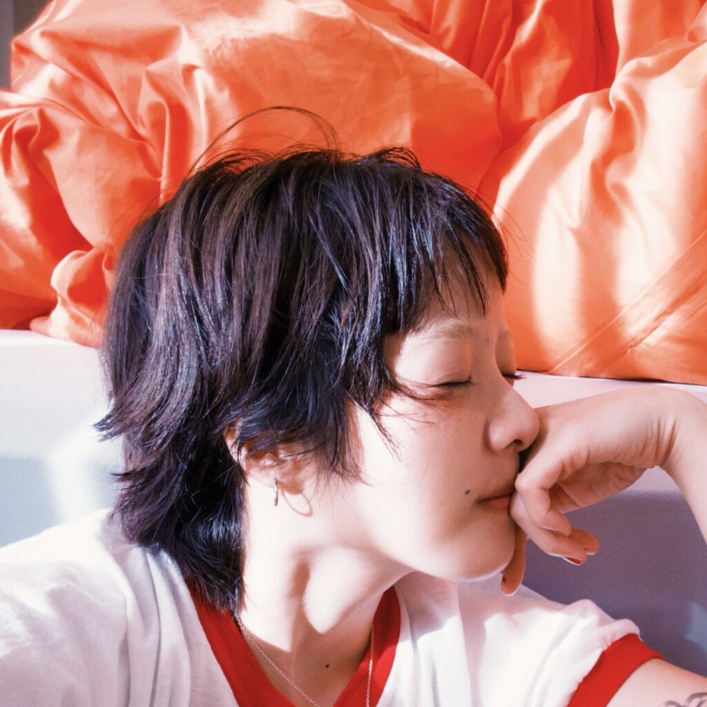 あいみょん「私が乳出してるみたいな…きもすぎ」ネット上で出回るAI画像に苦言、最後の一文に「さすが」「最強」の声