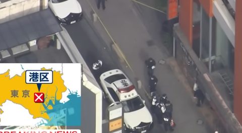 【速報】赤坂で女性が男に切り付けられ救急搬送。男刃物を持って逃走