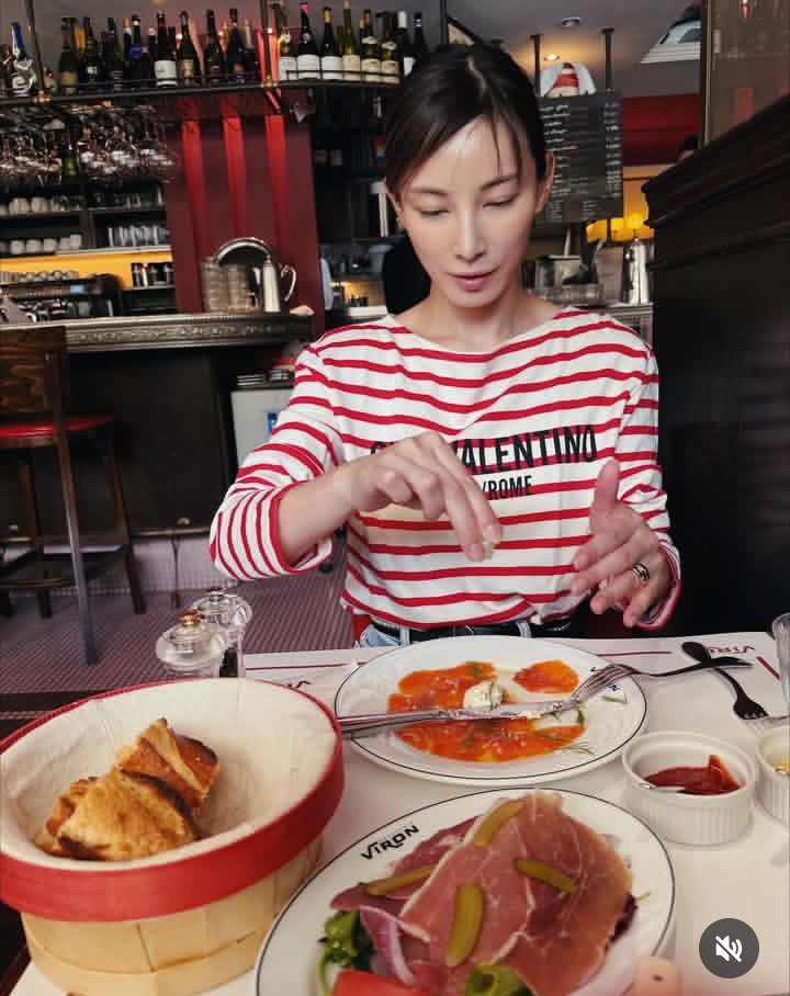 【芸能】加藤あい　ランチ報告ショットが大反響！「20代の時と変わってない」「昔から変わらぬ美貌」の声