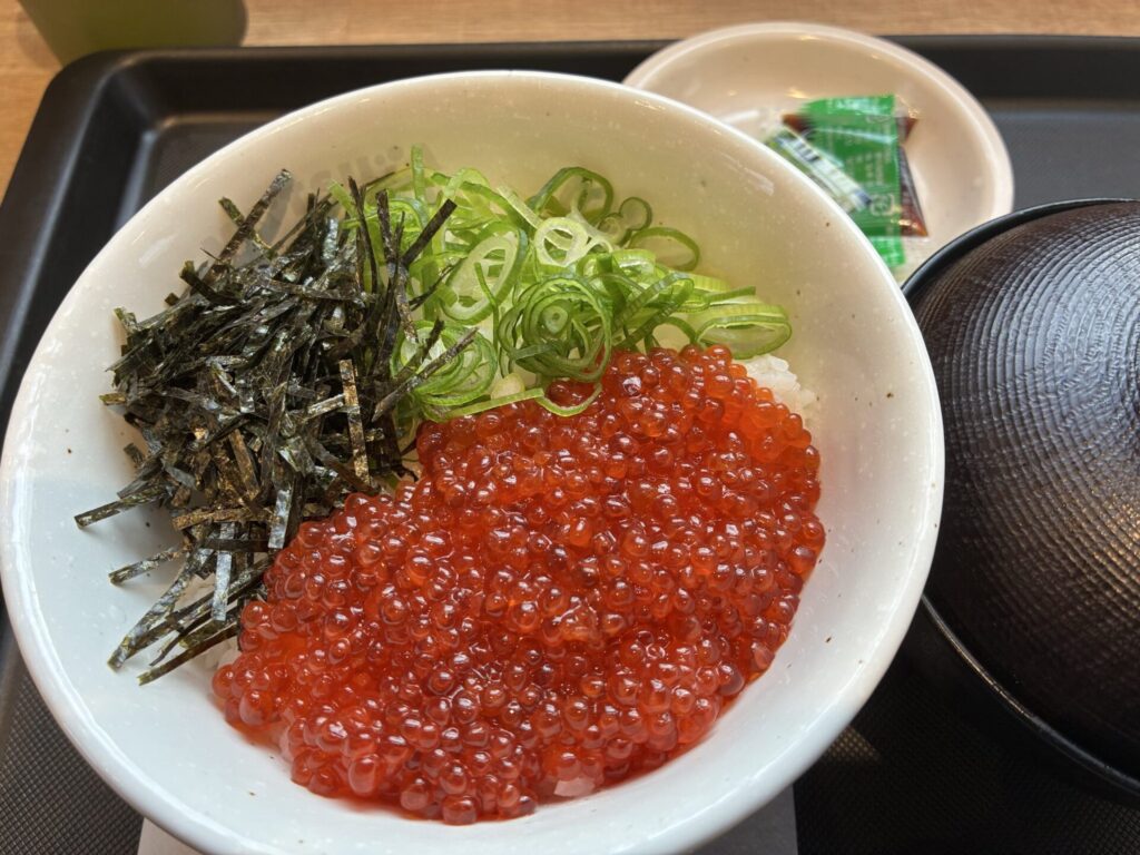 松屋のイクラ丼、ガチで美味いぞWIWIWIWIWI